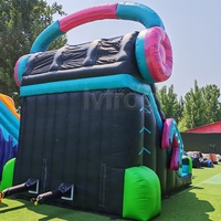 Toboggan aquatique gonflable personnalisé avec casque DJ musical, château gonflable de qualité commerciale avec piscine à éclaboussures pour location de fêtes d'enfants