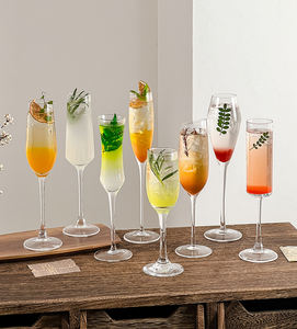 Cristaux étincelants de haute qualité de style Instagram pour flûtes et verres à cocktail, ensemble de design moderne fait à la <span class=keywords><strong>main</strong></span> - Product Image 1