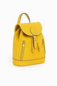 Sac à dos en cuir compact et élégant pour femmes, design classique à cordon avec boucle avant - Product Image 2