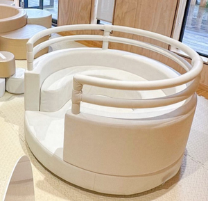 دوامة صغيرة بيضاء ناعمة للأطفال من 1 إلى 6 سنوات، للتأجير في الهواء الطلق، مقعد دوار ناعم، كاروسيل صغير كهربائي لحفلات الأطفال - Product Image 1