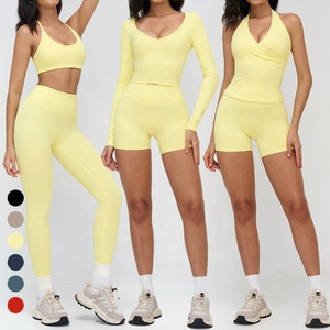 Completo Sportivo da Donna con Top a Collo Alto e Maniche Lunghe, Pantaloncini a Vita Alta e Leggings per Yoga e Fitness - Product Image 4