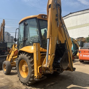 รถตักล้อยาง JCB MUX มือสอง พร้อมเครื่องยนต์ Cummins ระบบไฮดรอลิก Kawasaki รับน้ำหนักได้ 7 ตัน ปี 2020 เหมาะสำหรับงานก่อสร้าง งานฟาร์ม และงานในสวน - Product Image 3