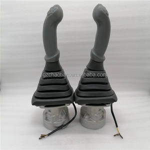 Handvat Joystick Bediening Voor <span class=keywords><strong>HD820</strong></span>-1 <span class=keywords><strong>HD820</strong></span>-<span class=keywords><strong>2</strong></span> <span class=keywords><strong>HD820</strong></span>-3 <span class=keywords><strong>HD820</strong></span>-5 Graafmachine - Product Image 2