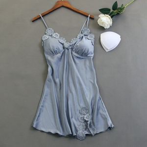 Conjunto de dos piezas de ropa de estar por casa de imitación de seda negra, estilo europeo y americano, a la moda y cómodo, al por mayor. - Product Image 1