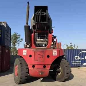 Grúa Apiladora de Contenedores FANTUZZI Usada CS45KM de 45 Toneladas para Equipos de Manipulación de Contenedores - Product Image 1