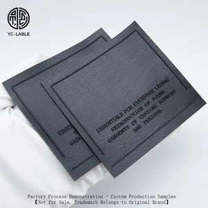 Biểu Tượng Tùy Chỉnh Thân Thiện Với Môi Silicone <span class=keywords><strong>Tag</strong></span> 3D Dập Nổi Cổ Áo Nhãn Cho Hàng May Mặc Với Dệt Vải Cổ Nhãn - Product Image 3