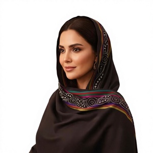 Hiyab Largo de Viscosa con Adornos de Pedrería a Rayas para Mujer, Suave y Ligero para Uso Diario en Invierno - Product Image 1