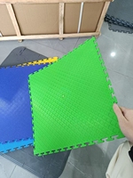 Baldosas de vinilo entrelazadas de Pvc puro a prueba de agua 500*500 para uso en GARAJE INTERIOR/alfombrillas de plástico entrelazadas extraíbles