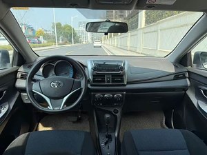 <span class=keywords><strong>Toyota</strong></span> <span class=keywords><strong>Yaris</strong></span> L SUV 1.5L d'occasion <span class=keywords><strong>2014</strong></span> avec toit ouvrant, boîte automatique, sièges en cuir, caméra de recul, pneus R15, conduite à gauche - Product Image 6