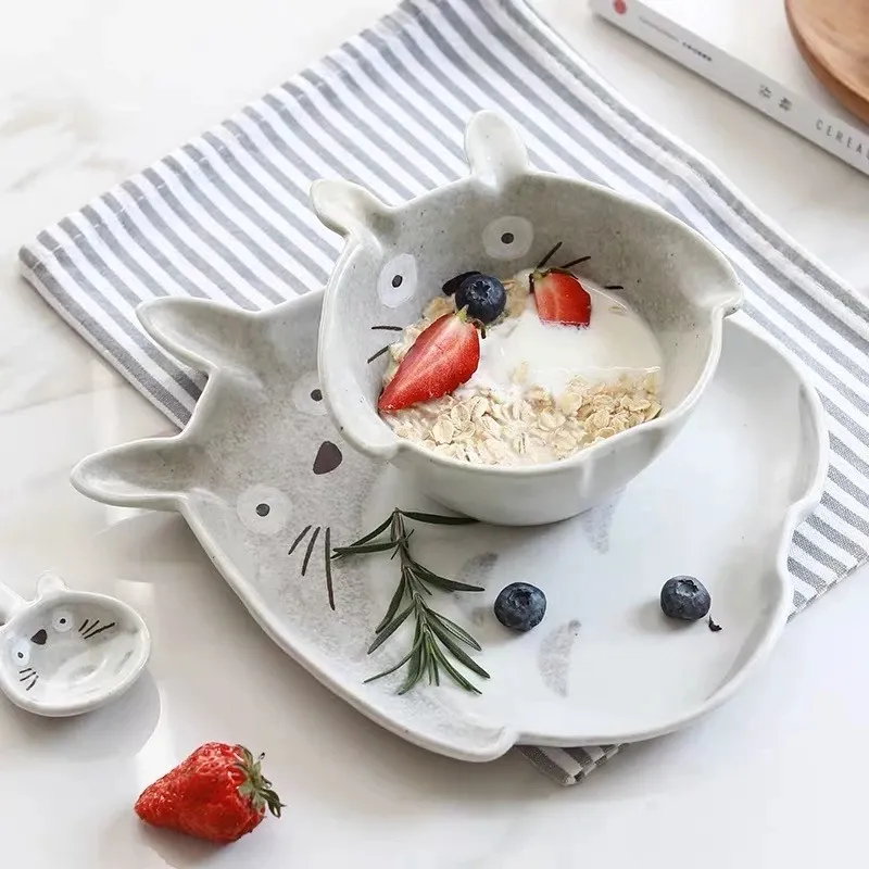 Keramik Gaya Jepang Lucu Totoro Mangkuk Salad Piring Retro Yang Dilukis dengan Tangan Kartun Makanan Penutup Nampan Sendok Peralatan Makan