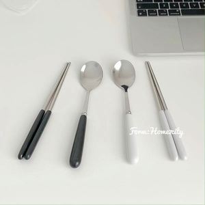 Juego de Cubiertos Portátiles de Acero Inoxidable para Camping, Estuche para Cubiertos, Cuchara y Palillos para Estudiantes, 2 Piezas - Product Image 4