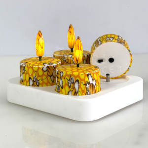 เทียนรูปผึ้งไฟ LED สีเหลืองควบคุมด้วยรีโมทมี4แพ็กสำหรับงานเลี้ยงในสวนขายส่งรังผึ้ง - Product Image 6