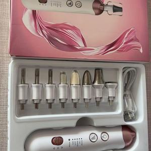 Kit de pédicure professionnel 8-en-1 avec perceuse à ongles électrique et lumière LED, outils de pédicure en plastique pour les pieds et le ponçage des ongles - Product Image 6