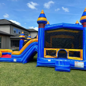 Castello Gonfiabile Commerciale per Bambini da Esterno con Scivolo e Area Salto - Product Image 1