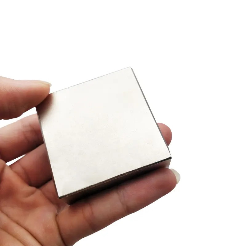 Profesyonel üretici kare Magneti Neodim küp 50mm 25mm 20mm 20 N52 N52 blok Neodim mıknatıs 50x50