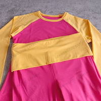 2025 nouveauté Logo personnalisé femmes à manches courtes Yoga vêtements de détente ensemble pantalon évasé dentelle brodé Technique court deux pièces ensemble