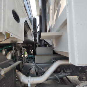 Camion benne d'occasion Howo 8x4 / 6x4, Sinotruk, 12 pneus, 12 roues / 10 roues, 50 tonnes, prix usine - Product Image 4