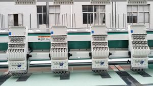 Mesin Bordir Komputer <span class=keywords><strong>Mini</strong></span> Kecepatan Tinggi 12 Kepala Merek China Yonthin, Harga Pemasok untuk Dijual, Komputerisasi untuk Pakaian Bekas - Product Image 4