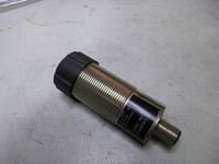 Sensor Universal --10..30dc -- Output N/O + N/C - Uf66pa3 Sistem Plc Kontrol Terprogram Otomasi Industri Baru Asli