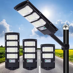 Lampadaire Solaire d'Extérieur Étanche Haute Performance en ABS avec Batterie Télécommandée Grande Capacité et Source Lumineuse LED - Product Image 1