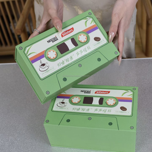 Caja de Cartón Rígido Cuadrada de Alta Calidad, Personalizada, con Impresión de Vainilla de Lujo, Plegable, Reutilizable, con Acabado en Lámina UV, para Ropa - Product Image 2