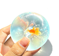 Balle anti-stress transparente en TPR de 6 cm, multi-styles, avec figurine de poisson rouge intégrée et paillettes étoilées, jouet sensoriel pour soulager le stress