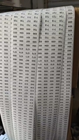 Étiquettes autocollantes adhésives personnalisées 500/1000 feuilles de papier auto-adhésif à numéros de série continus variables pour supermarché personnalisé