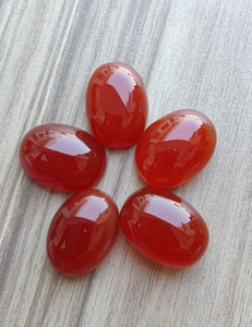 Ónix Rojo Natural, Forma Ovalada, 12x16mm, Cabujón de Espalda Plana, Efecto Ojo de Gato, Marca AMARA, para Anillos, Collares y Joyería - Product Image 6