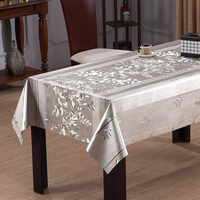 Nappe rectangulaire décorative en PVC brossé doré, motif floral dense, pour réceptions de mariage