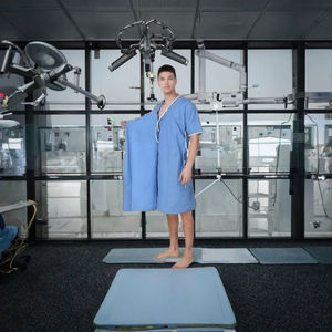 Bata Quirúrgica de Calidad Garantizada, Bata de Hospital de Algodón Tejido, Uniforme Unisex Resistente, Ropa de Examen Médico y Cirugía IBUF - Product Image 3