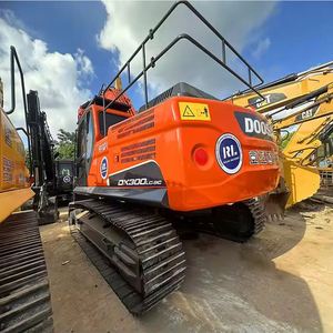 Excavatrice d'occasion Doosan DX300, grande excavatrice mécanique, Doosan DX300 d'origine, 30 tonnes d'équipement de construction en stock - Product Image 5