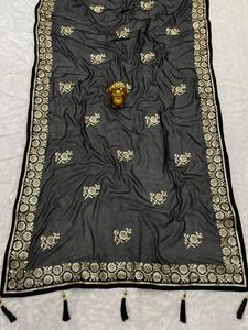Indiase Traditionele Trendy Moderne Design Sequentie Werk Georgette <span class=keywords><strong>Saree</strong></span> Met Blouse Groothandel Fabriek Levering Van <span class=keywords><strong>Surat</strong></span> <span class=keywords><strong>India</strong></span> - Product Image 5