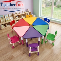 Ensemble Table et Chaise en Plastique pour Enfants, Réglable, Coloré, Idéal pour la Crèche, l'École et la Maison - Prix Usine
