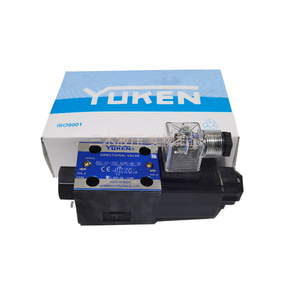 Vanne directionnelle hydraulique à solénoïde Yukens Dsg 01 2b3b D24 N1 50, quatre voies, 315 bars, 40 L/min, fonte - Product Image 2