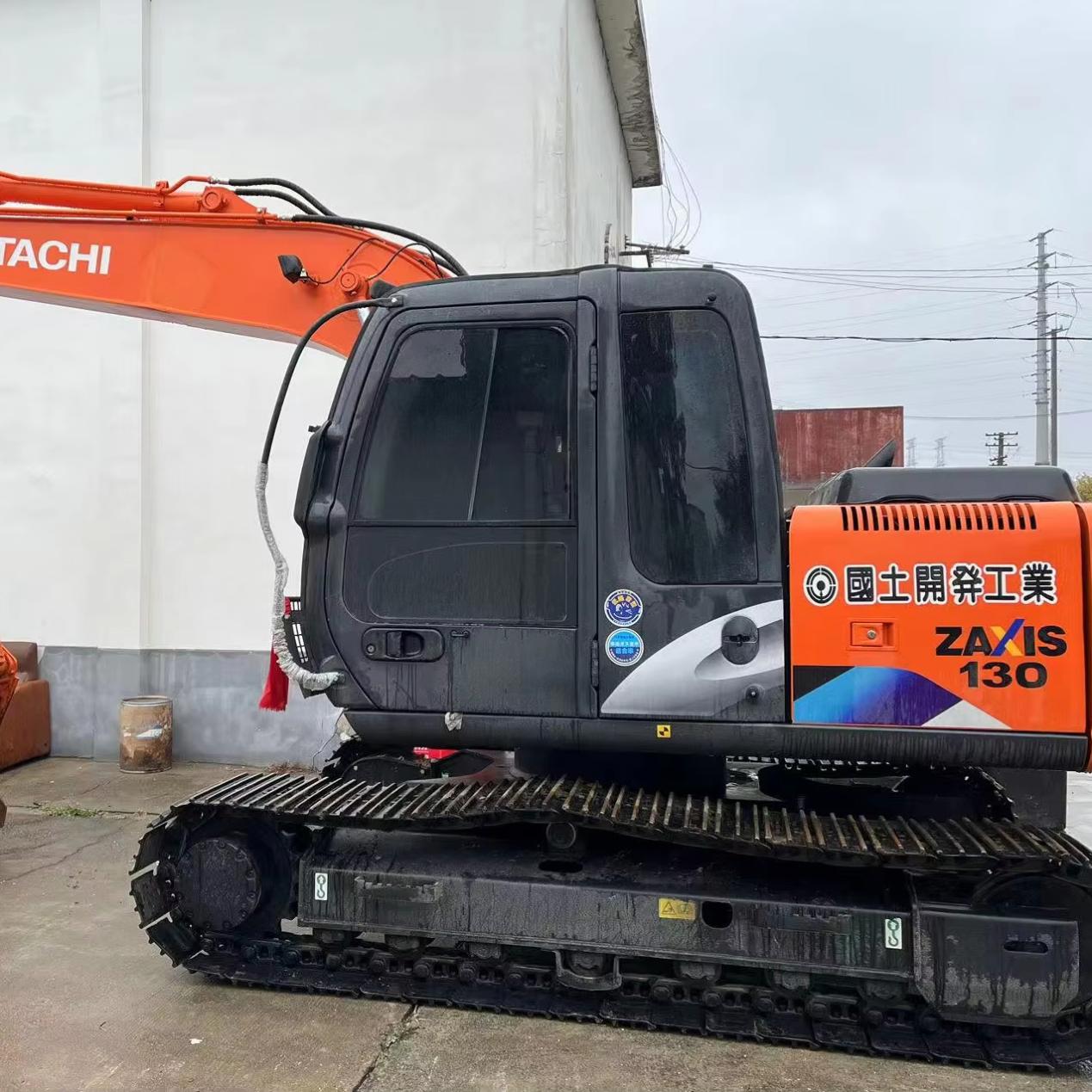 ちい Hitachi 110 Excavator - Durable & Efficient Digger