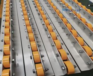 Venta caliente envoltura adhesiva <span class=keywords><strong>riel</strong></span> <span class=keywords><strong>de</strong></span> flujo industrial poliuretano resistente al desgaste y resistente a los arañazos herramienta <span class=keywords><strong>de</strong></span> descarga <span class=keywords><strong>de</strong></span> estante <span class=keywords><strong>de</strong></span> rodillos - Product Image 2