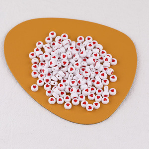 Perles acryliques en forme de cœur, blanches avec cœurs colorés, pour la fabrication de bracelets, perles en vrac de 6mm, accessoires de bijoux - Product Image 2