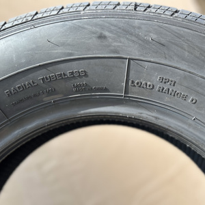 ยางรถบรรทุกขนาดเล็ก LONGWAY 215/70R15 8PR ดีไซน์เรเดียลใหม่ ยางตันแบบไม่มียางใน ได้รับการรับรองมาตรฐาน ECE ส่งตรงจากจีน 195R15C - Product Image 4