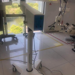 Microscope chirurgical pour la chirurgie orthopédique et des mains, équipé de trois objectifs différents EOM-T4 - Product Image 3