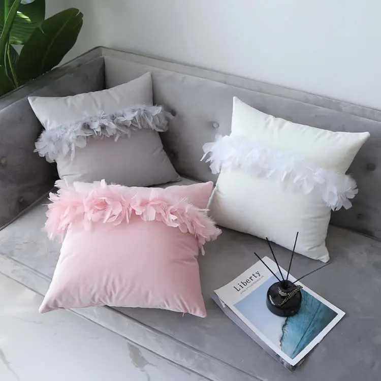 Pillow Cover with Feather Home Decor Velvet Cushion Cover Yellow Gray Pink Decoration Pompom Throw Pillow Pillowsham 45x45CM