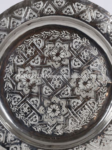 Plateau rond en métal marocain BIYADINA pour services à thé, argent, vaisselle artisanale, Marrakech, Maroc, pour toutes les occasions, plateau de service - Product Image 2