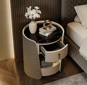 Table de chevet minimaliste italienne ronde en cuir véritable avec plateau en pierre frittée, table de chevet de luxe en bois massif pour chambre à coucher - Product Image 3