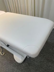 Tête de lit de beauté pliable à double moteur, lit à cils réglables, lit électrique pour cils de salon en cuir PVC écologique - Product Image 2