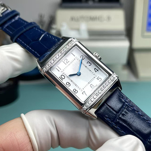 Reloj Elegante para Mujer de Alta Calidad en Oferta, con Caja de Acero Moissanite, Esfera Blanca, Correa de Cuero Azul Reversible de Doble Cara y Cristal de Zafiro - Product Image 4