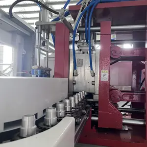 4 vertiefungen 1,5 l china vollautomatische plastik-pet-getränke getränke getränke getränke flaschenblasenblasmaschine wasserflaschenherstellungsmaschine preis