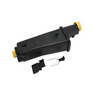 Botella de tanque de expansión de refrigerante para radiador 17117573780 17137787040 para <span class=keywords><strong>BMW</strong></span> <span class=keywords><strong>E46</strong></span> X5 E53 316i 318i 320 330 - Product Image 1