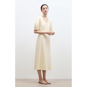 Abito in maglia da donna con scollo a U 3D, vita tagliata e gonna curva, modello April Story - Product Image 5