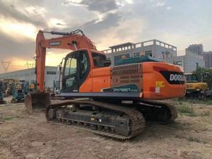 Grandes machines de chantier, excavatrices Doosan DX260LC-9C, 26 tonnes, excavatrices d'occasion DX260, excavatrice rétrocaveuse DX260-9 à vendre - Product Image 2
