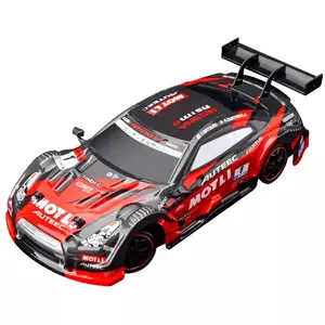 On Amazon 1/18 Tamiya Meninos Brinquedos Modelos De Plástico Shell Speed Car Racing Gtr Drift Car PVC 2.4ghz 30 M Bateria De Lítio RC Hobby