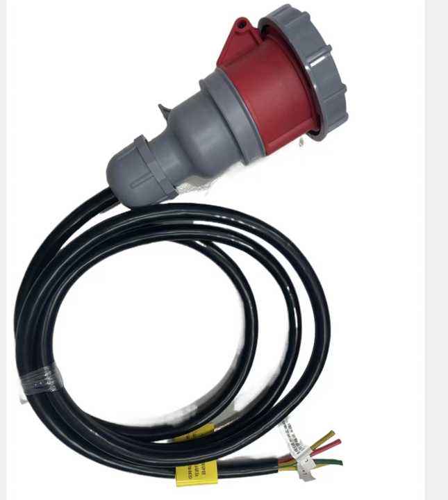 Câble d'alimentation triphasé